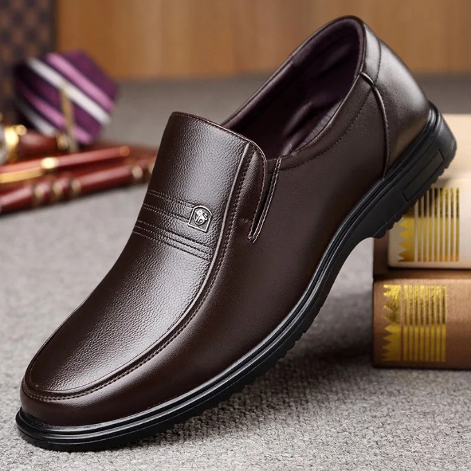MOCASSINS EN CUIR POUR HOMME